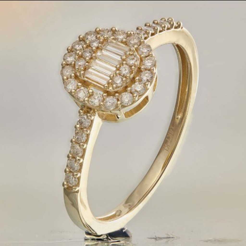 jewelry retouching-- before